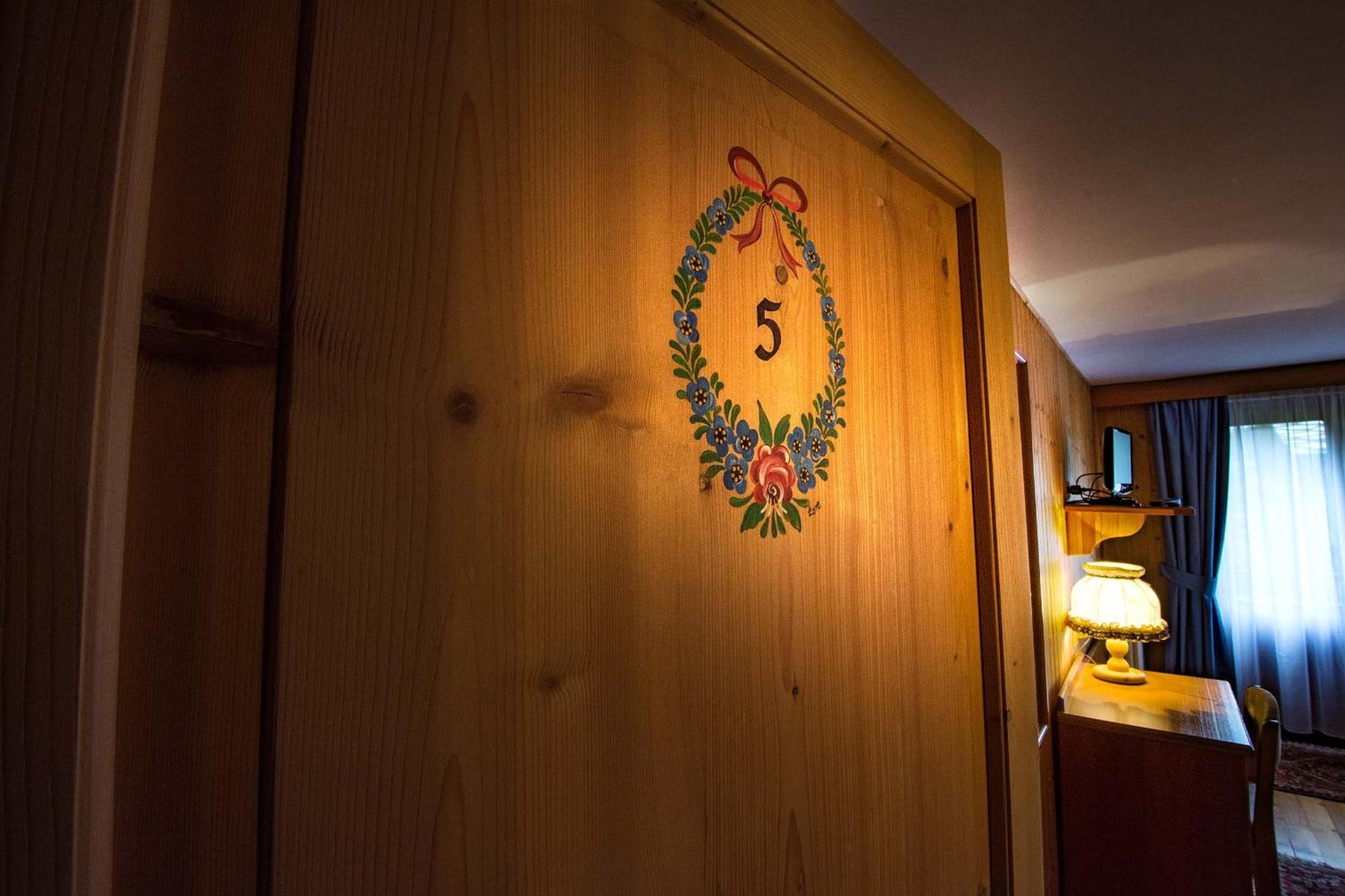 Hotel Gran Baita 그레서니세인트존 객실 사진